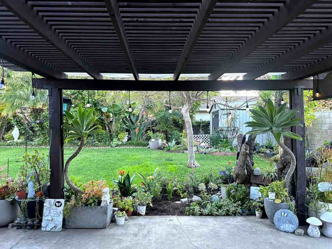 1132 S Gretta Ave - Photo 4 of 4