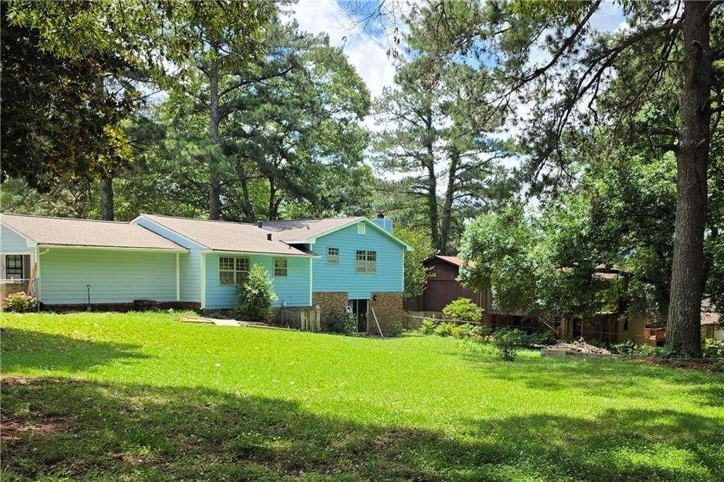 3533 Charlotte Dr - Photo 3 of 42