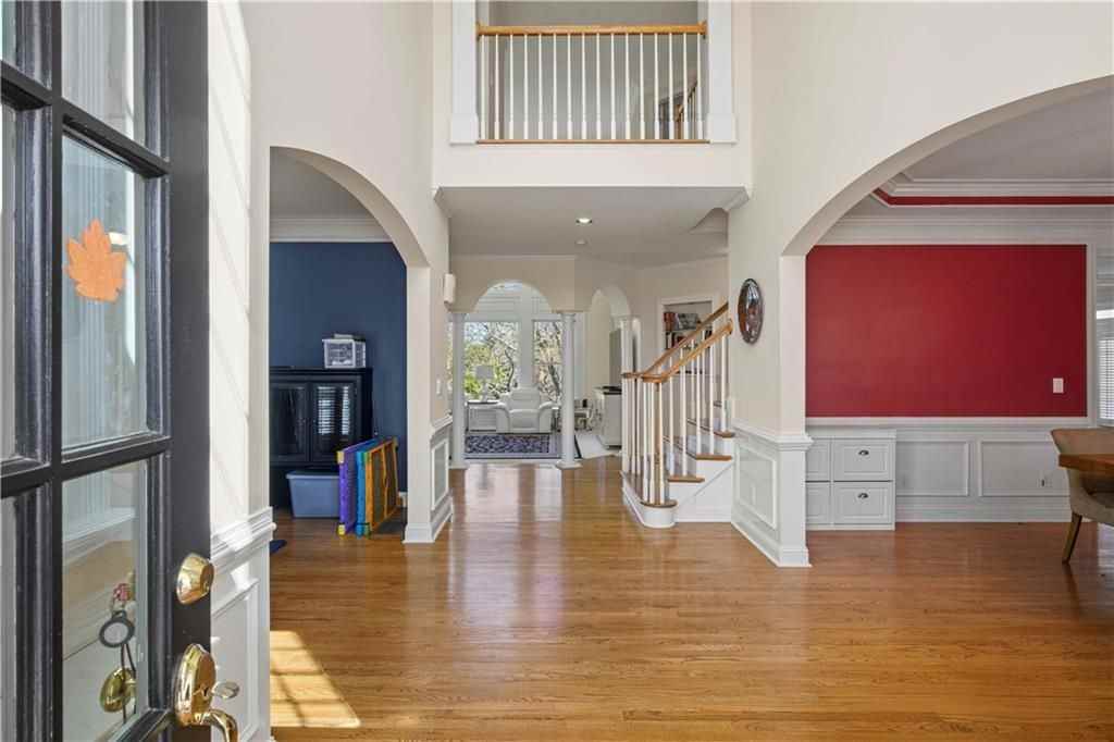 5685 Lake Manor Trce - Photo 3 of 29