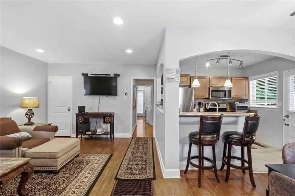 1401 Briarwood Rd Ne - Photo 6 of 29