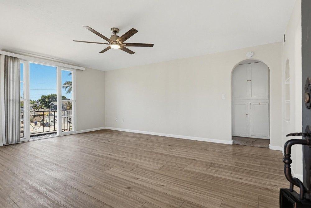 344 G Ave - Photo 7 of 23
