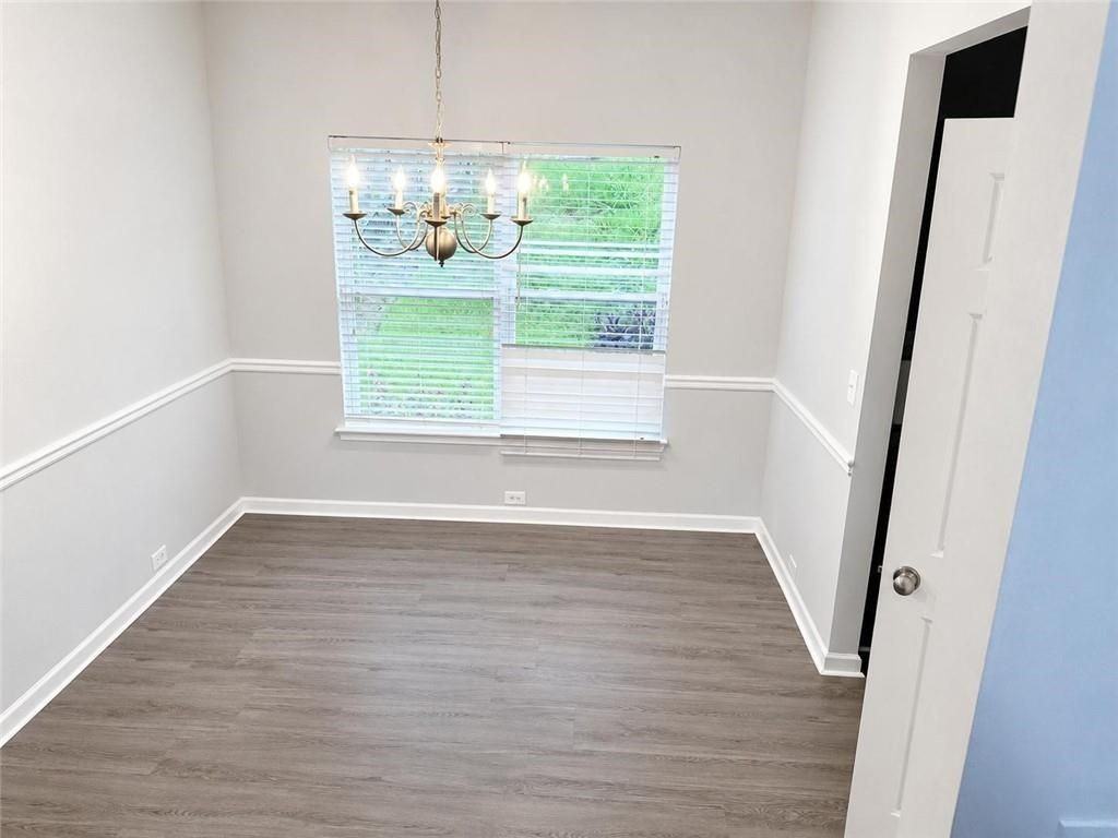 5589 Grande River Rd - Photo 3 of 13