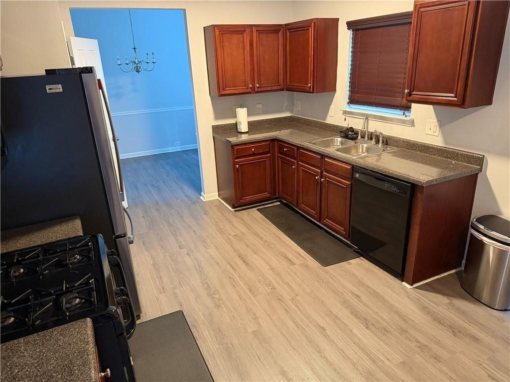 5589 Grande River Rd - Photo 5 of 13