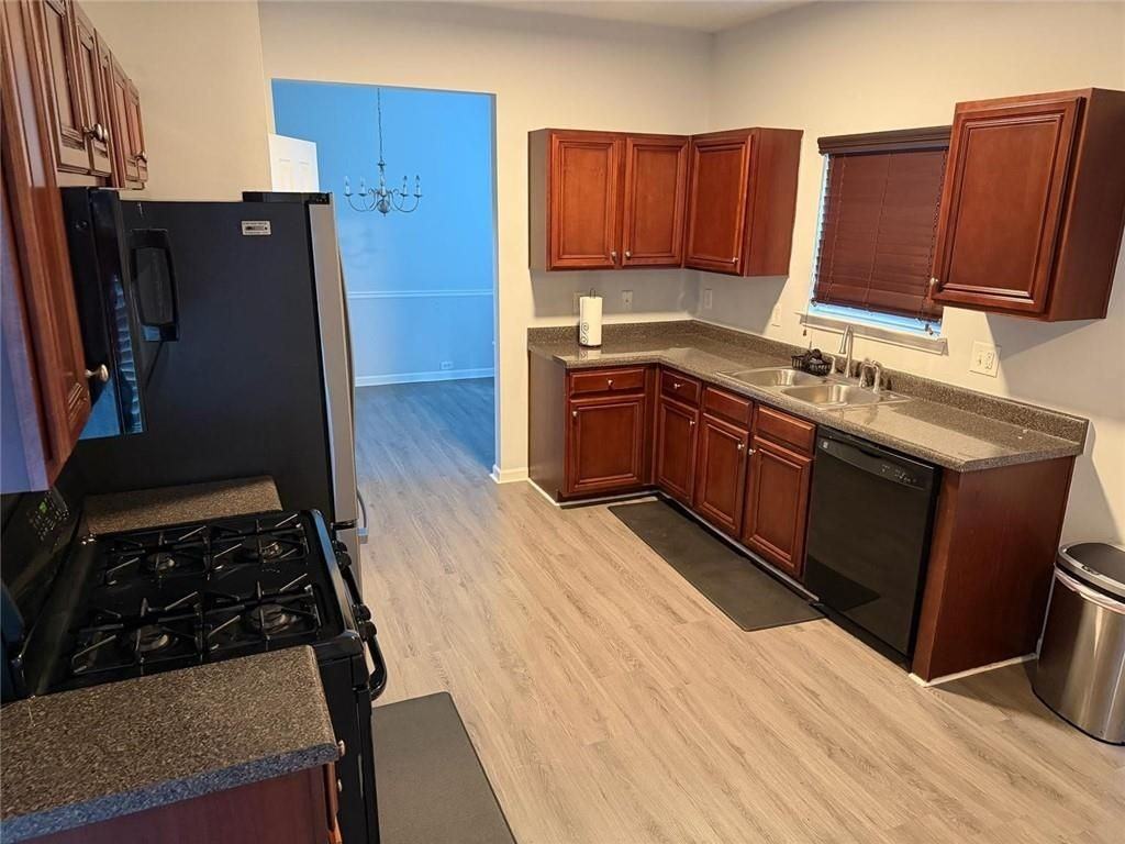 5589 Grande River Rd - Photo 6 of 13