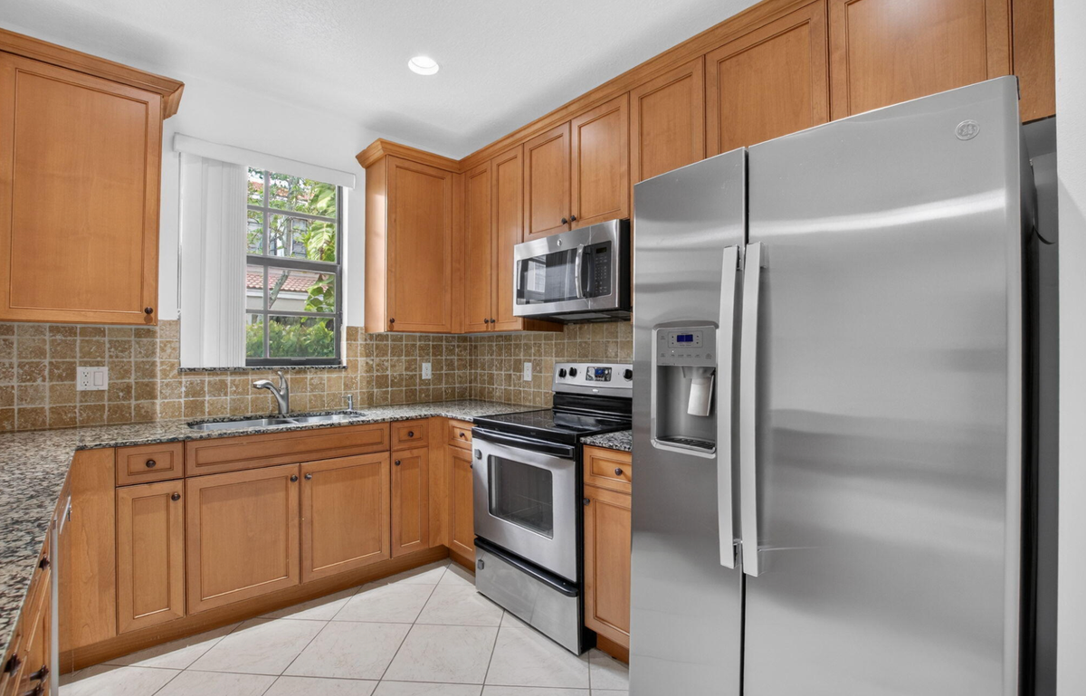 W Astor Cir ##E - Photo 2 of 5