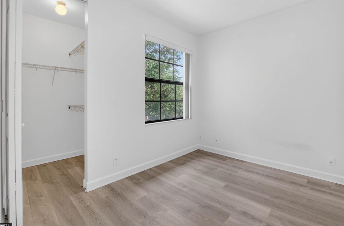 W Astor Cir ##E - Photo 5 of 5