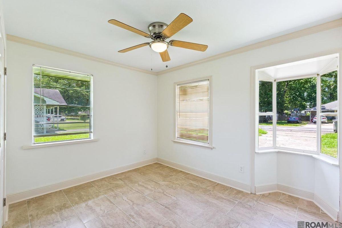 8977 Nolen Dr - Photo 6 of 13