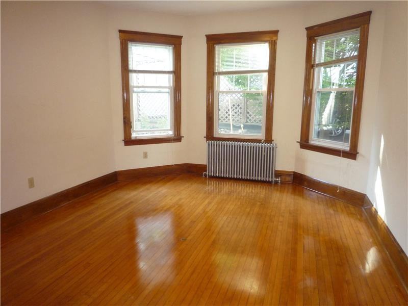 23 Wellington St #1 - Photo 6 of 17