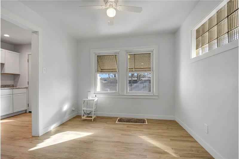 10313 S Church St - Photo 4 of 12