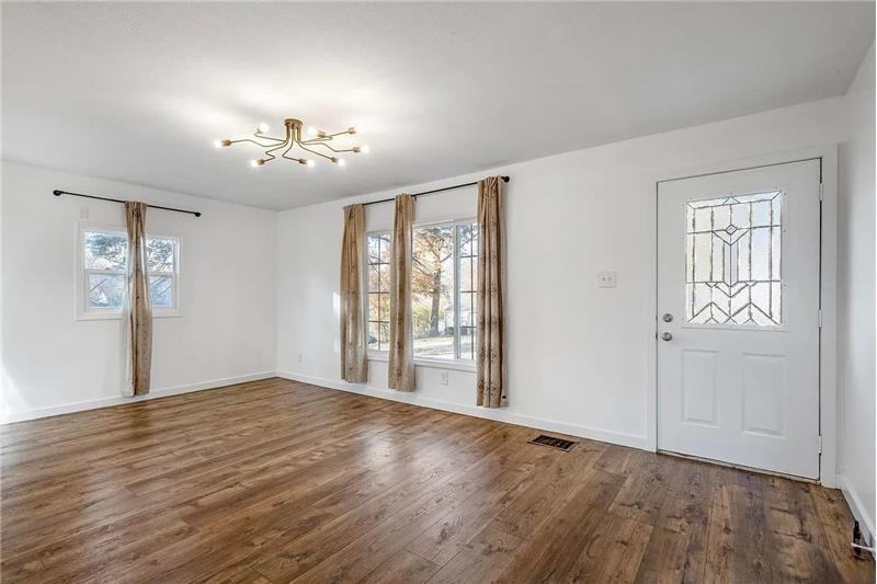 6615 Charles St - Photo 2 of 13