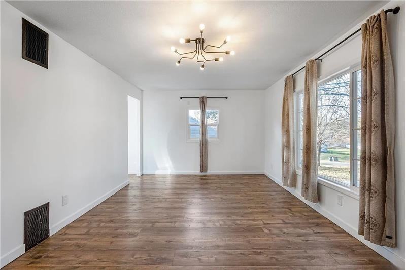 6615 Charles St - Photo 3 of 13