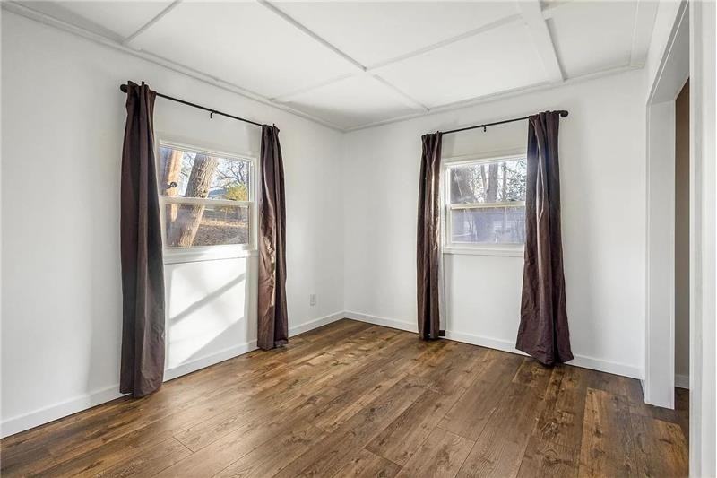 6615 Charles St - Photo 7 of 13