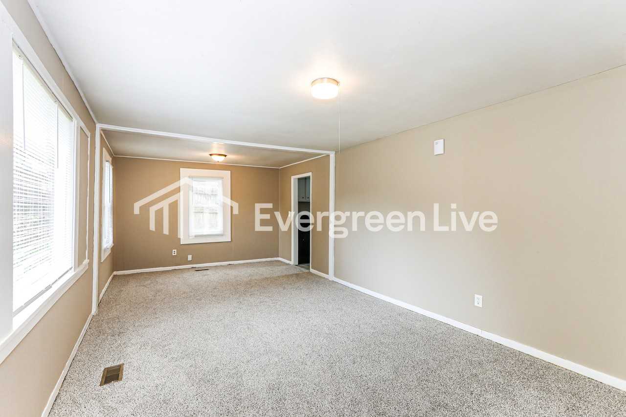 1254 Melody Ln - Photo 5 of 15