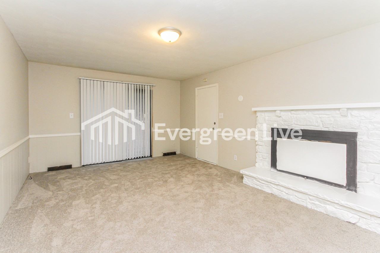 3895 W Fairview Rd - Photo 4 of 15