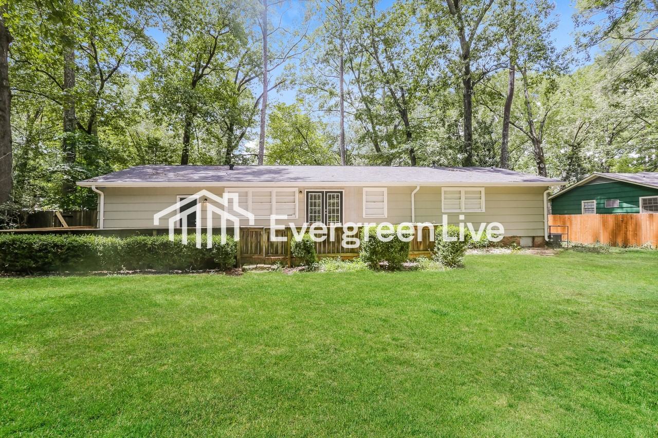 5538 Pine Lane Dr - Photo 6 of 35