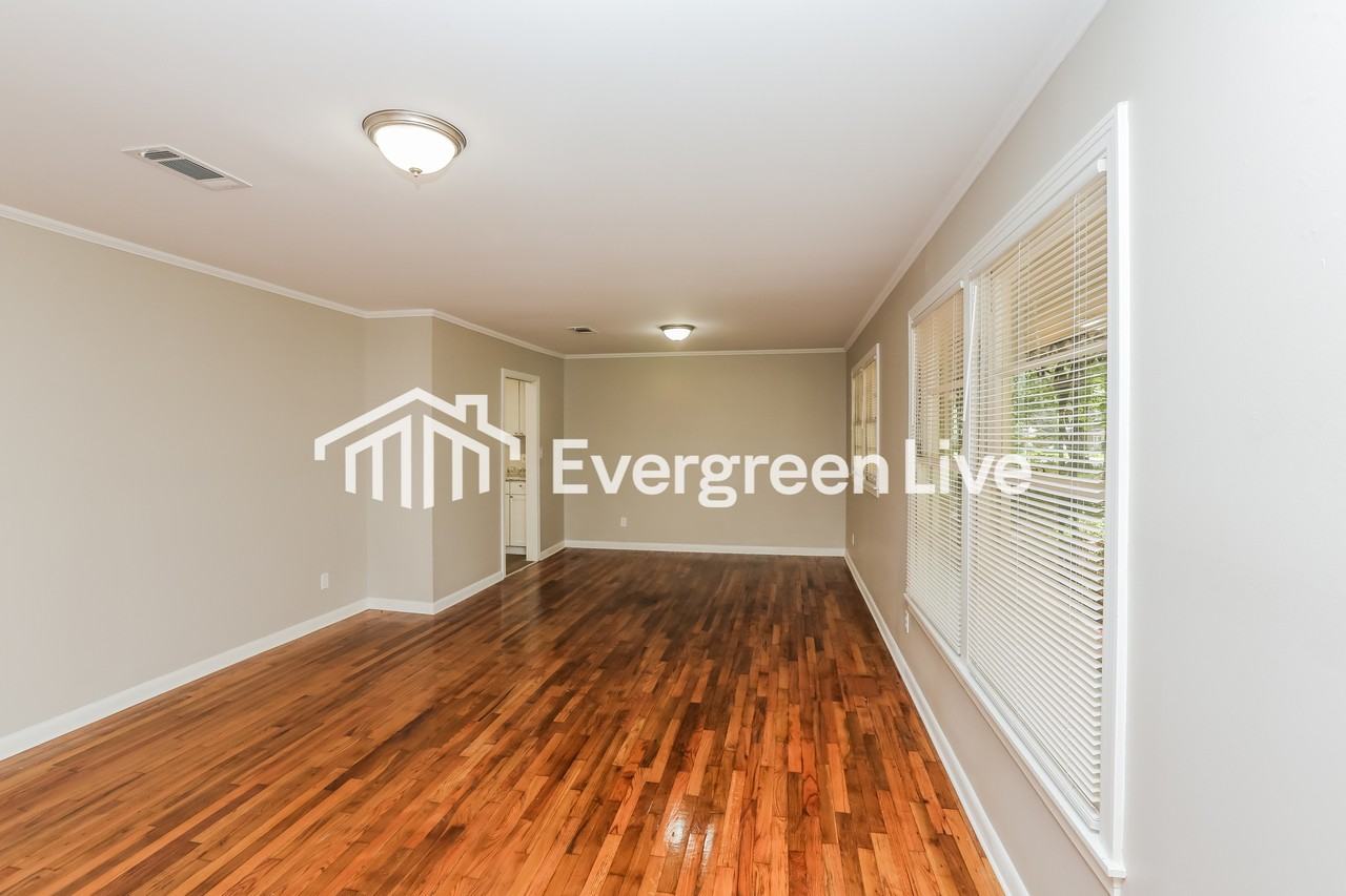 5538 Pine Lane Dr - Photo 7 of 35
