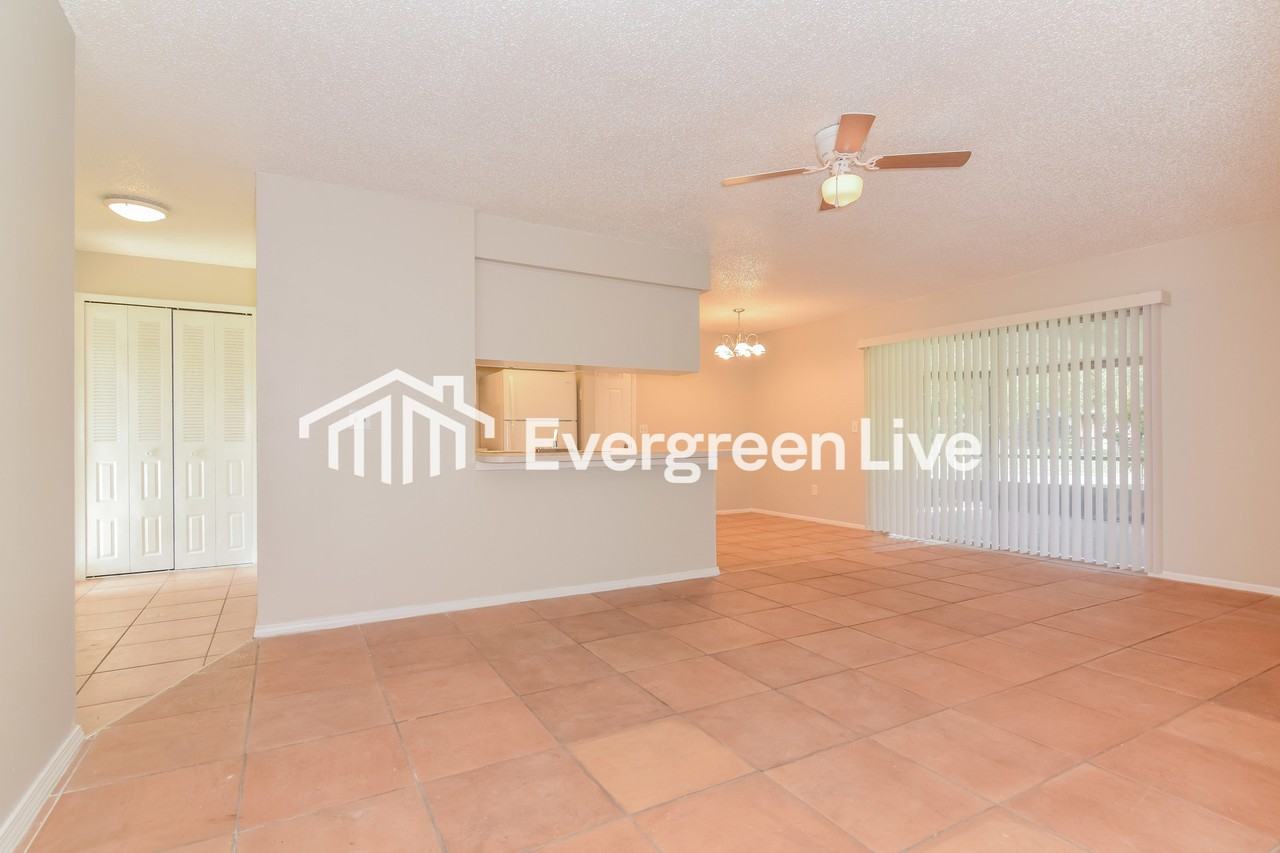 613 Charter Ct - Photo 4 of 15