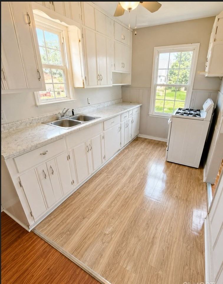 1417 Church St - Photo 2 of 9