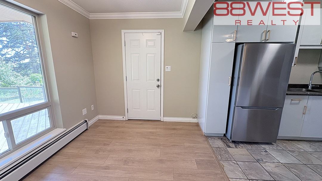 2426 Westhill Court - Photo 3 of 35
