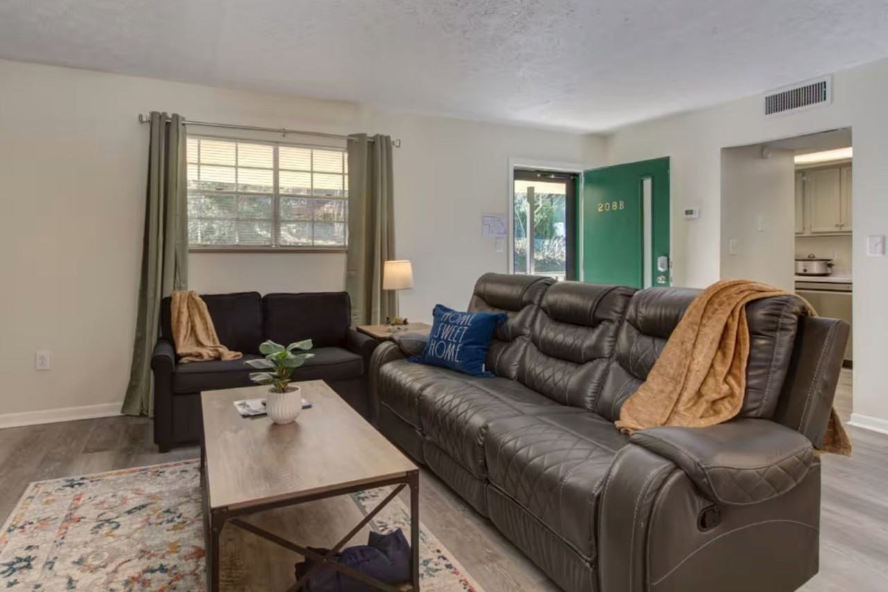 260 Roaring Fork Rd - Photo 4 of 22
