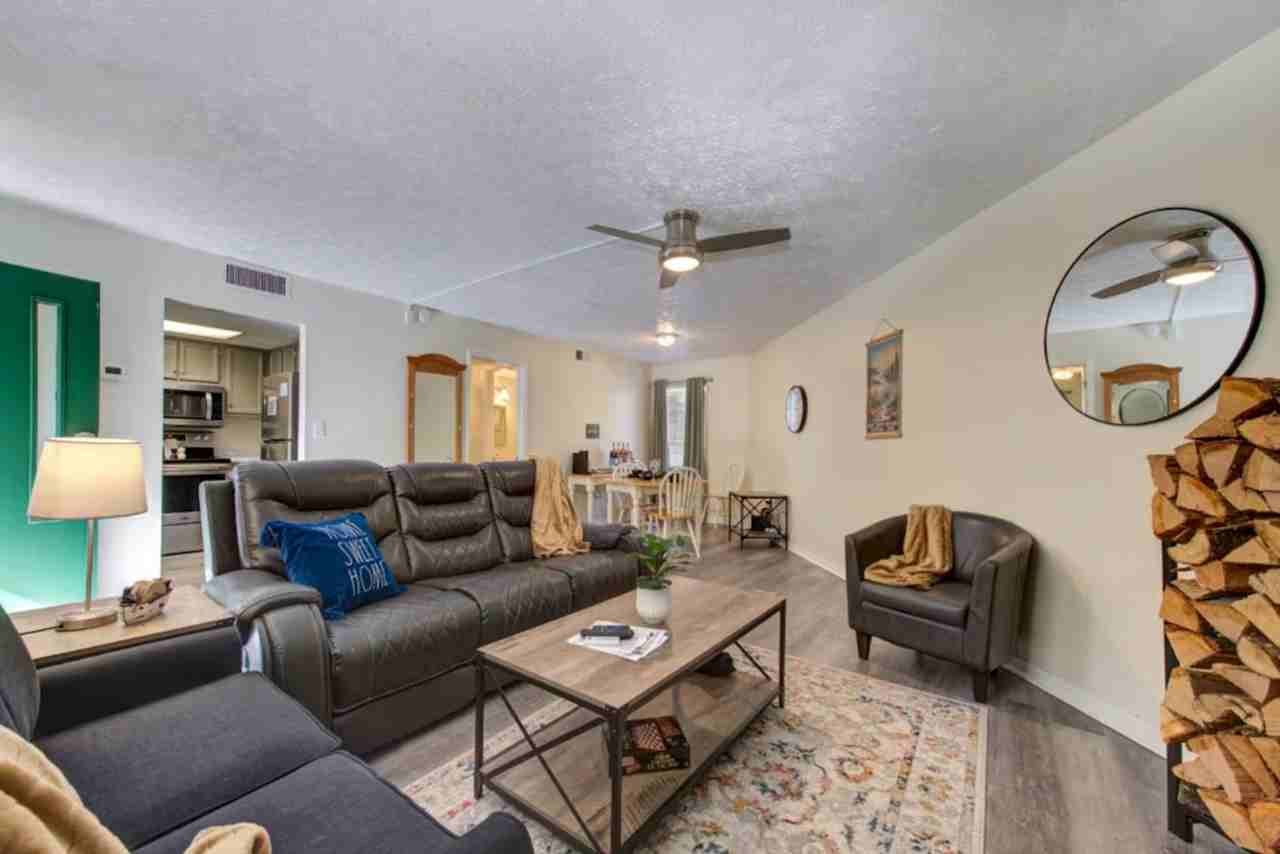 260 Roaring Fork Rd - Photo 5 of 22