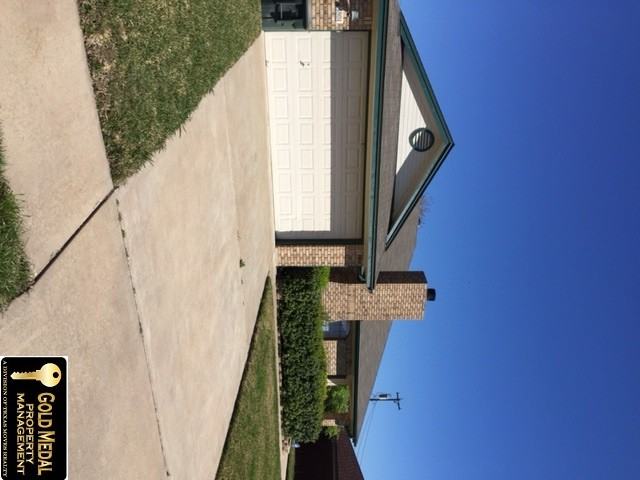 4801 Mallard Ln - Photo 2 of 8