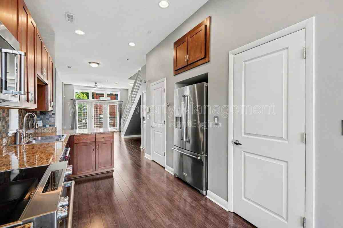 506 New Bern Station Ct - Photo 3 of 10