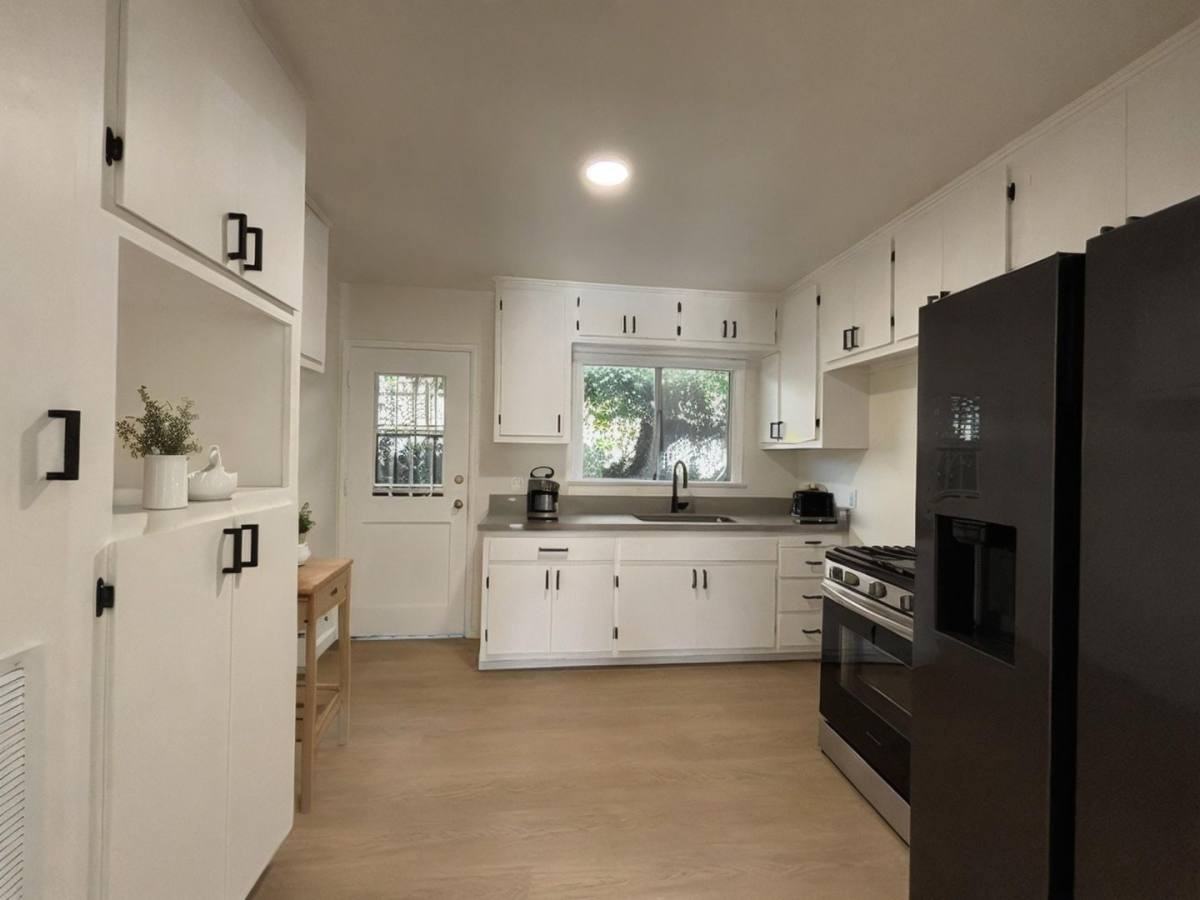 6819 N Figueroa St #21 - Photo 7 of 10