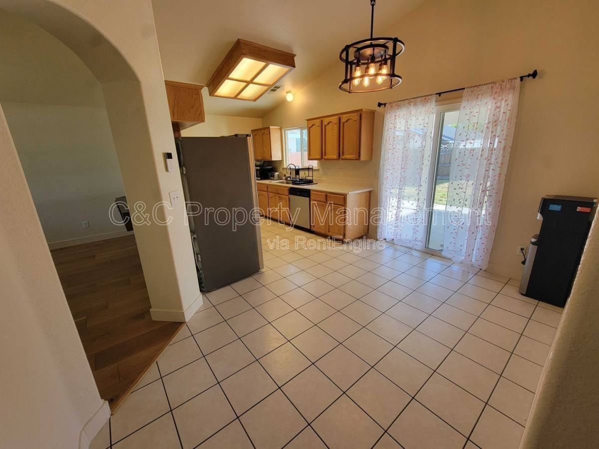 1516 Calaveras Ct - Photo 3 of 7