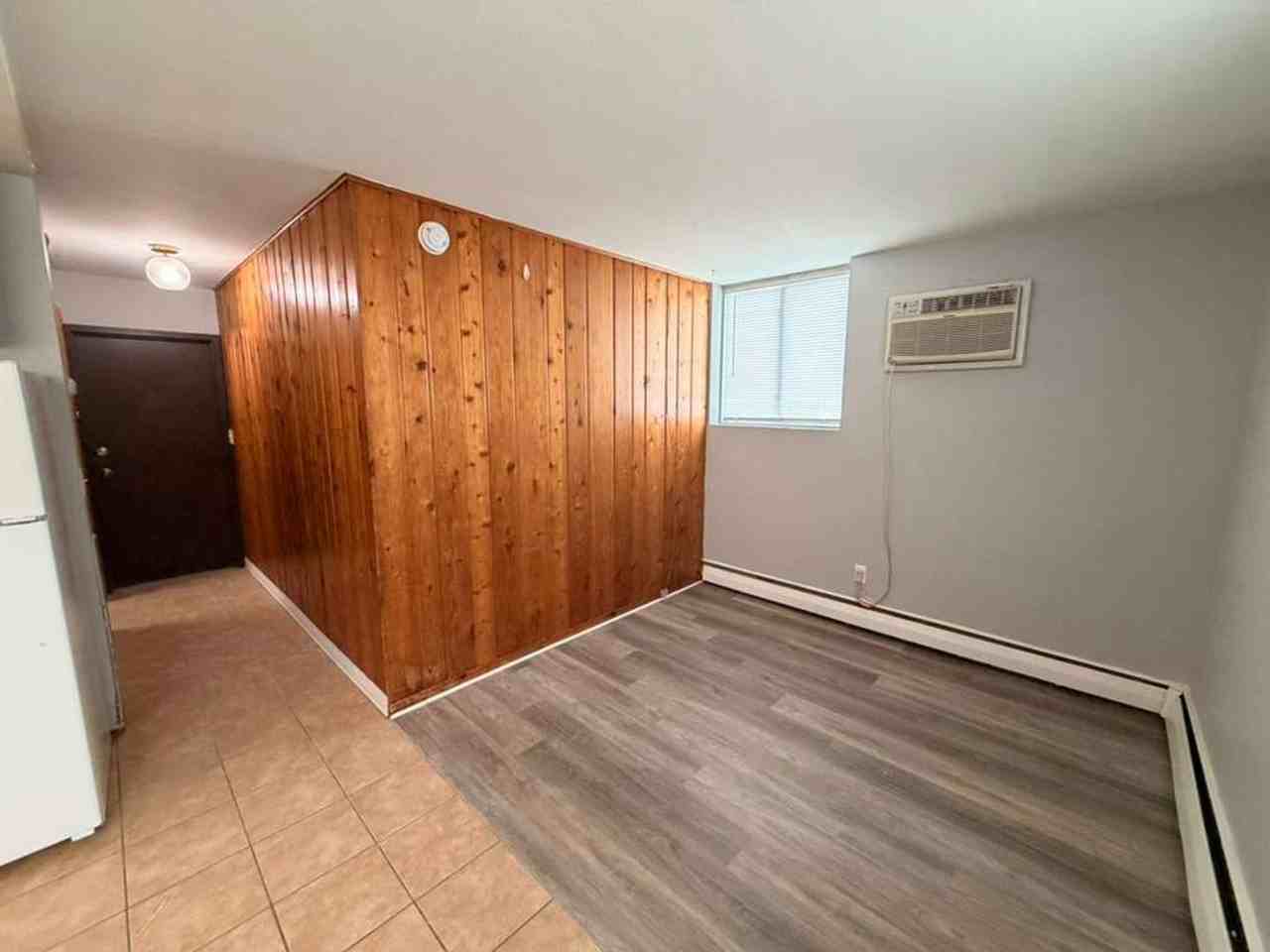 Hillside Apts - Photo 4 of 9