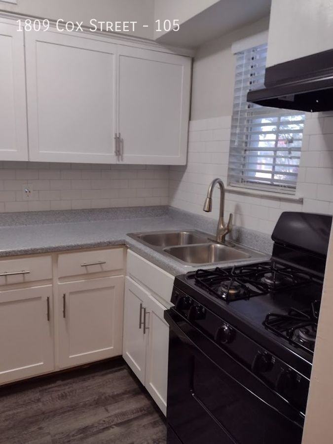 1809 on Cox Apartments - Photo 6 of 50