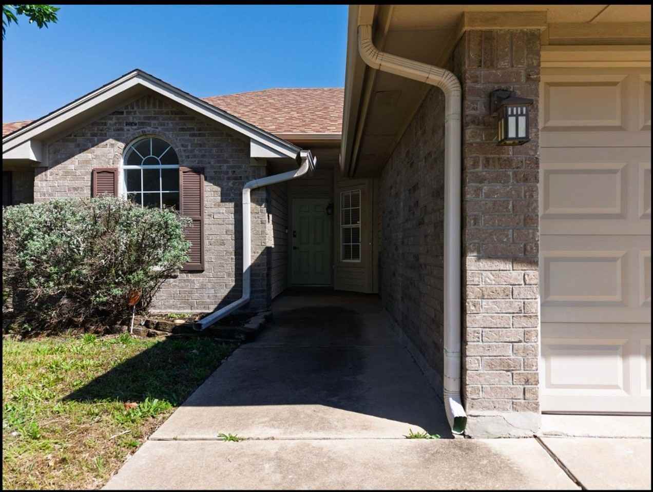 4215 Telluride Dr - Photo 2 of 26