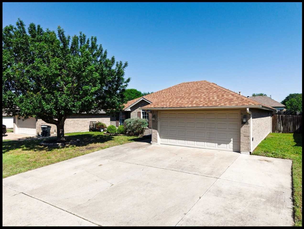 4215 Telluride Dr - Photo 3 of 26