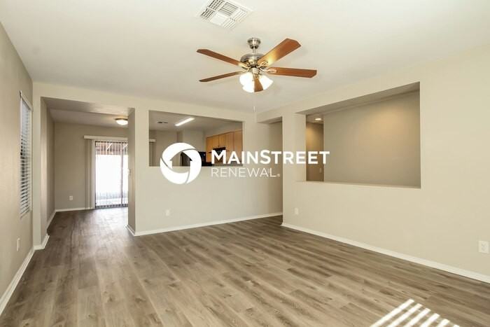 11610 W Wethersfield Rd - Photo 6 of 16