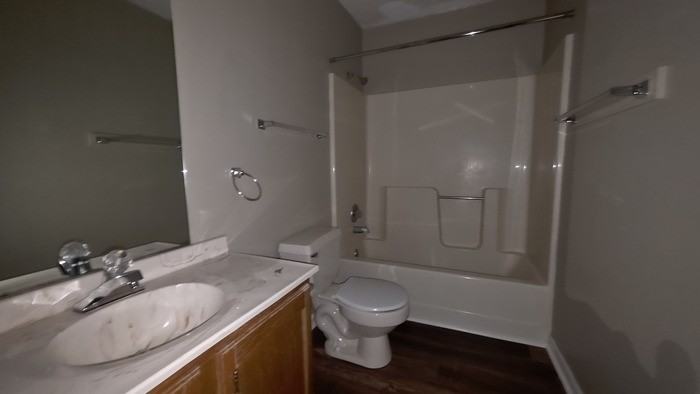 2723 S Roan St #12 - Photo 5 of 7