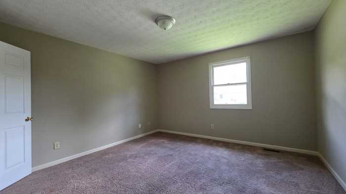 2723 S Roan St #12 - Photo 6 of 7