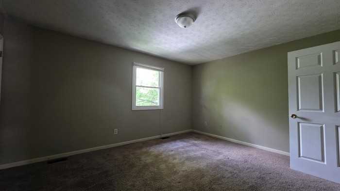 2723 S Roan St #12 - Photo 7 of 7