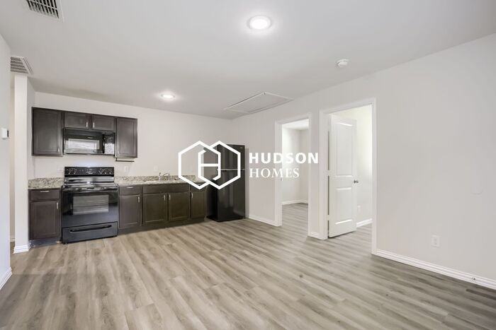 1716 N Ross Ave - Photo 4 of 14