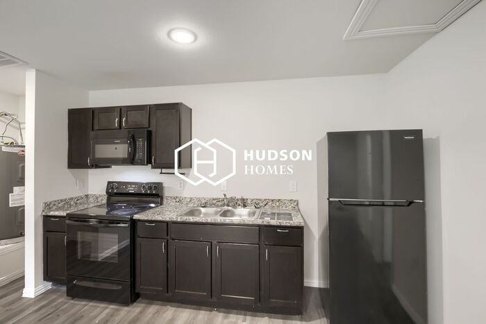 1716 N Ross Ave - Photo 5 of 14