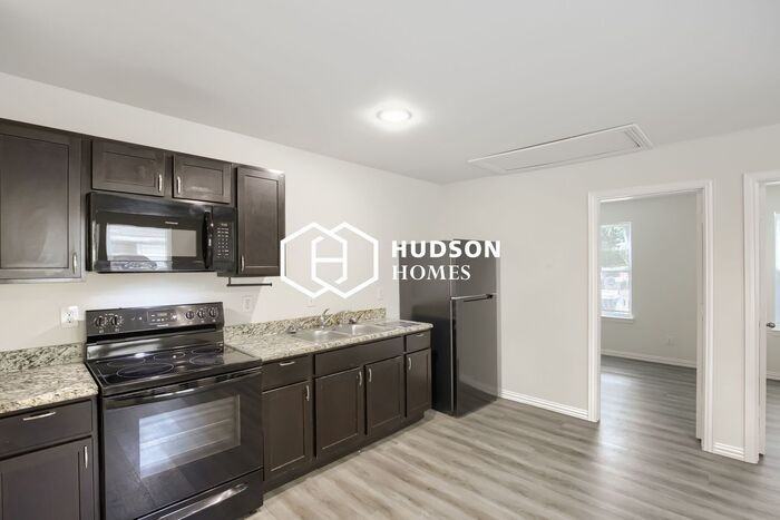 1716 N Ross Ave - Photo 7 of 14