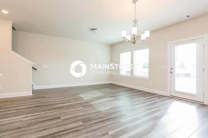 1546 Olympic Ln - Photo 7 of 17