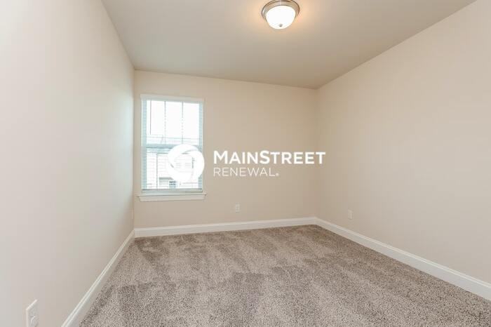 1546 Olympic Ln - Photo 6 of 17