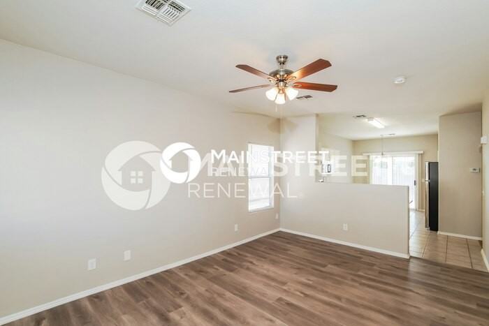 13137 W Calavar Rd - Photo 3 of 16
