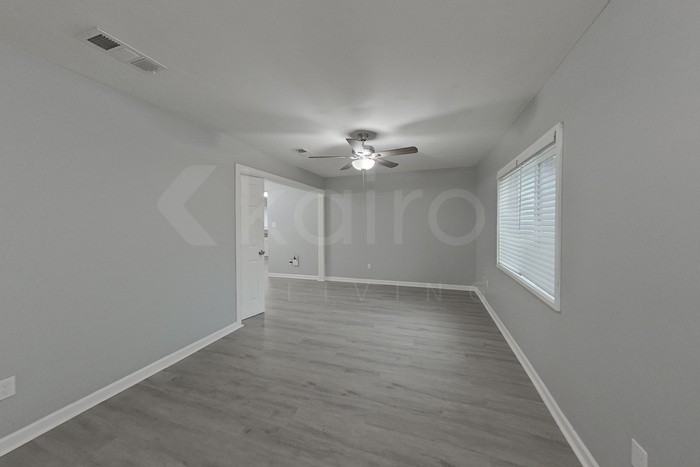 230 E Colonial Dr - Photo 7 of 16