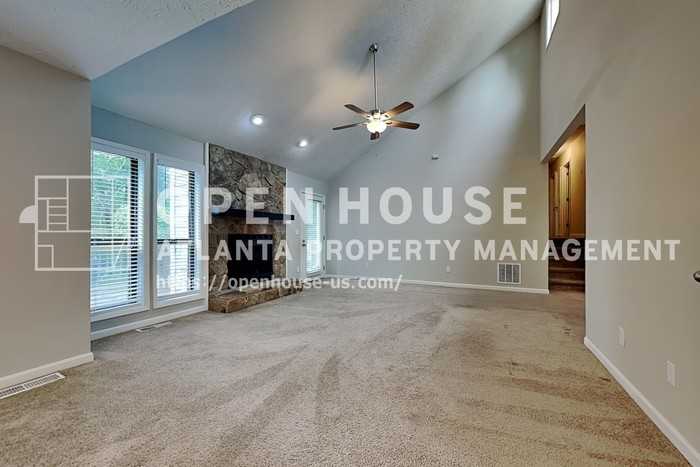 5142 Manitou Way - Photo 5 of 22