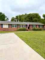 featured image of 4906 Oriole Dr