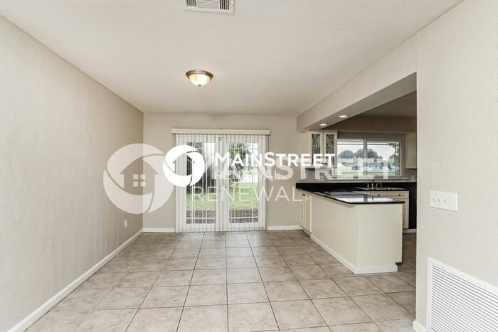 1206 Cricket Dr Ne - Photo 6 of 16