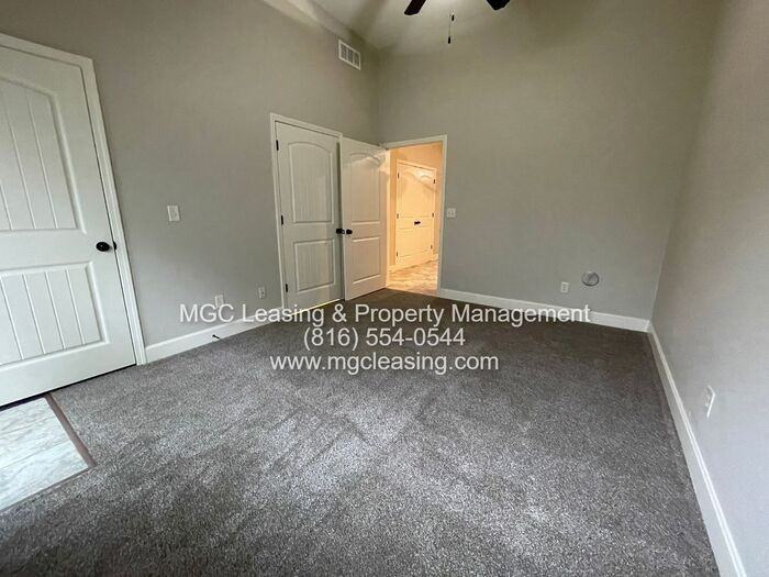 2122 Sw Timbertrace Ln - Photo 6 of 24
