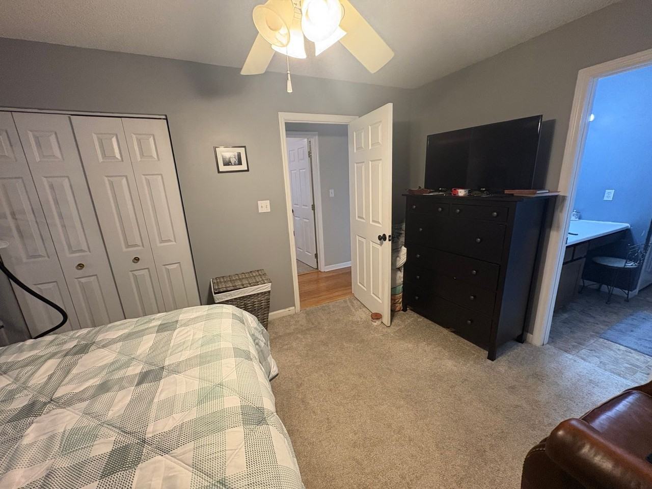 10021 Bellflower Way - Photo 6 of 15