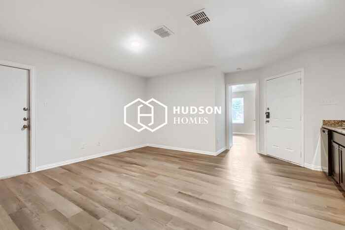 925 Burgan St #B - Photo 4 of 14